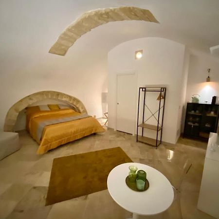 Number 12 Bari Bed & Breakfast Dış mekan fotoğraf